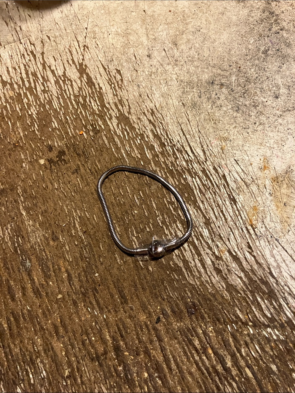 Silver Knot Accent Women’s Bracelet - Silver